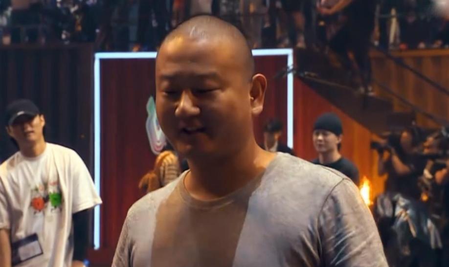 网红giao哥在哪个酒吧被殴打,网红giao哥回应酒吧演出被打