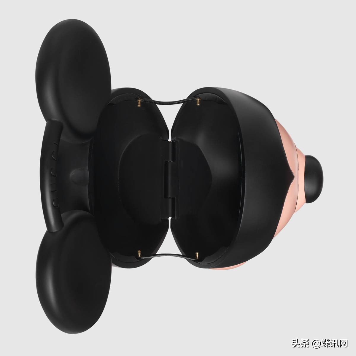 gucci米老鼠tennis1997真假,gucci迪士尼联名款冰丝短袖米老鼠