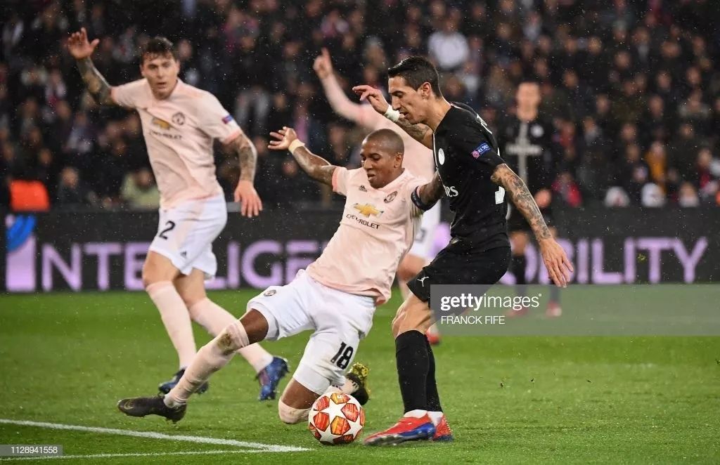 曼联逆转大巴黎首发,曼联欧冠逆转大巴黎全程