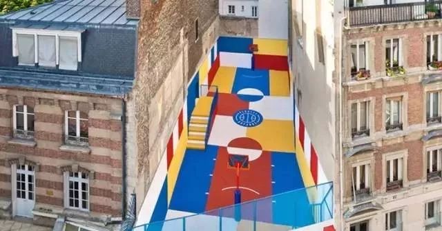 能在这种地方打一场球,是多少篮球狗的梦想