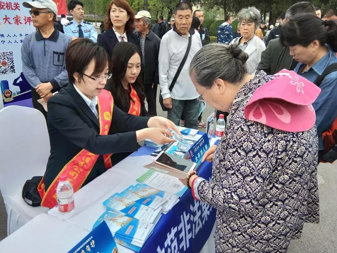 现场曝光！这些“名牌”全是假货！