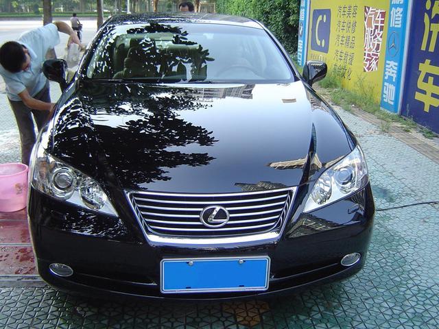 车身漆面打蜡注意事项,新车多久漆面打蜡最合适