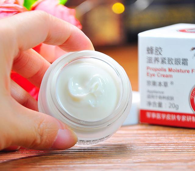 去皱纹眼袋最好用的眼霜,30岁以上去眼袋最好的眼霜推荐