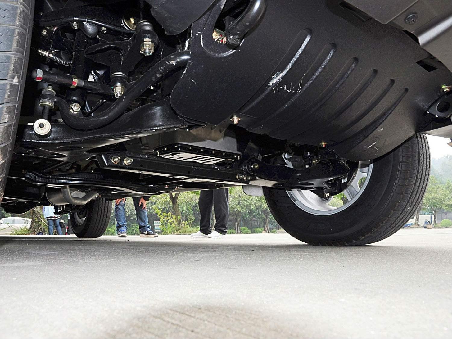 怎么防止车底盘生锈,车辆底盘生锈修补