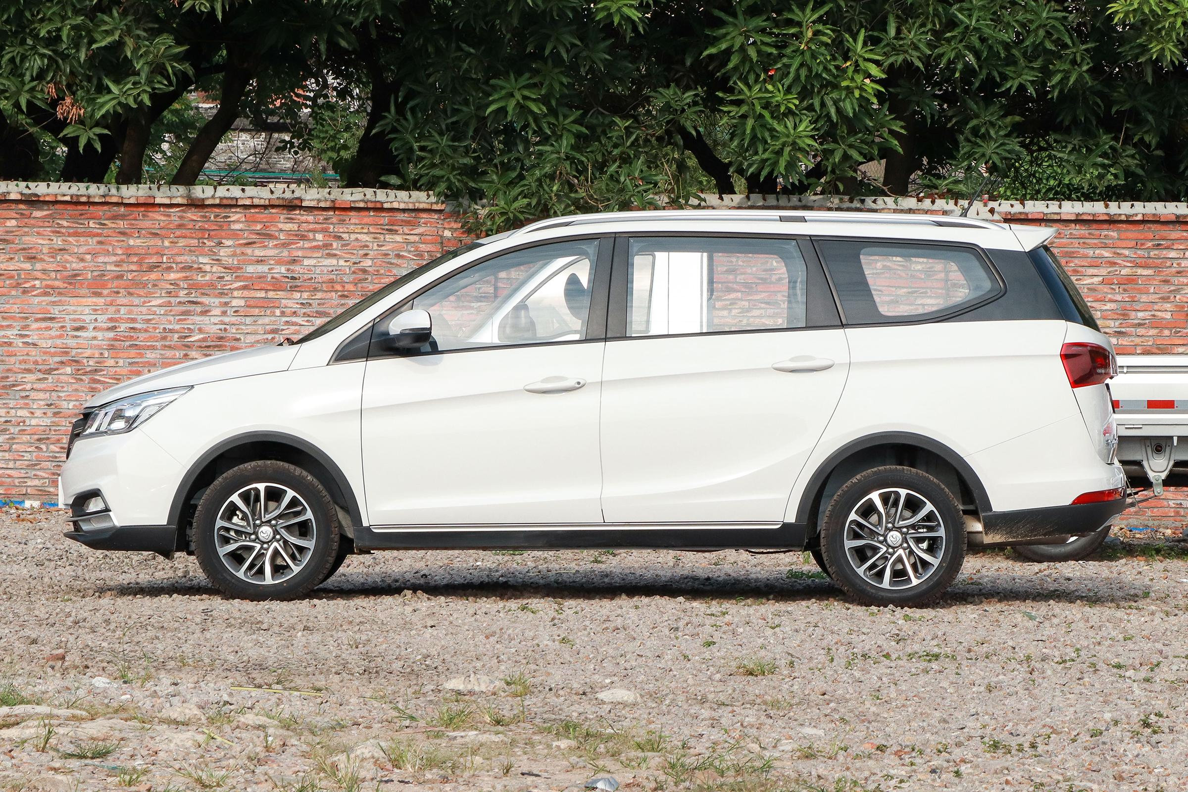 便宜实用大空间7座车,家用便宜点的7座大空间