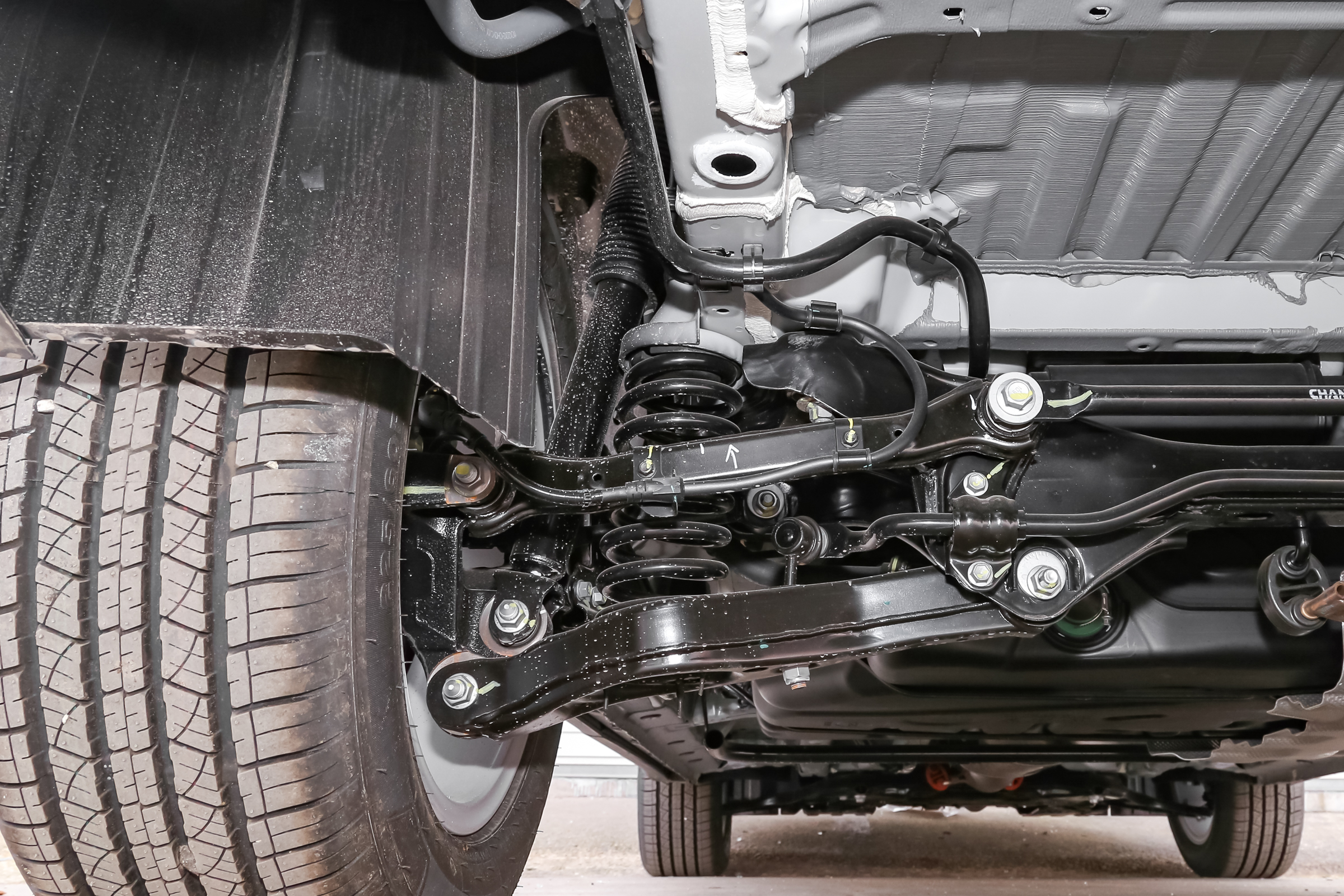 欧尚x7手动豪华测评试驾视频,长安欧尚x7plus七座动力测评