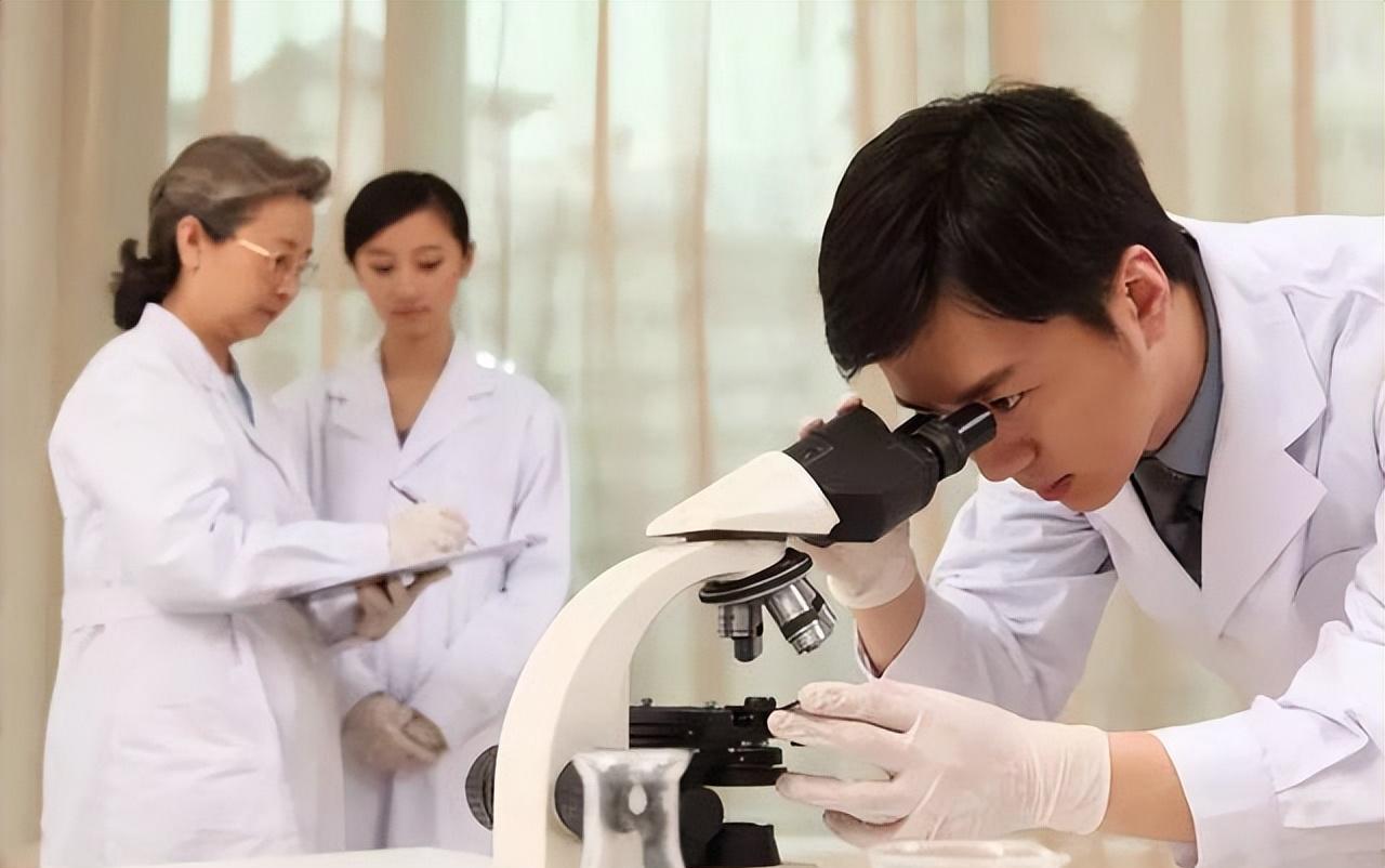 退休金被亲家盯上了？改口之后的真相让我感到心酸