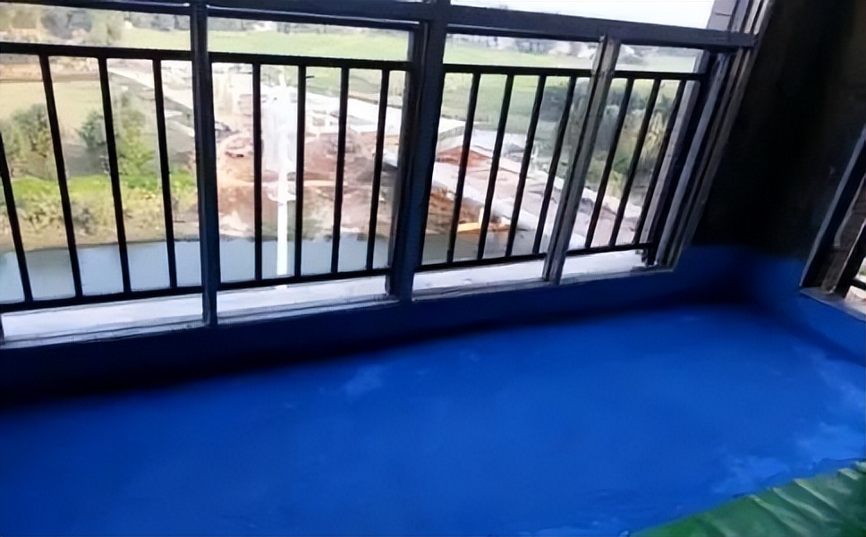 阳台地漏下水管接头处漏水,阳台地漏漏水怎么处理