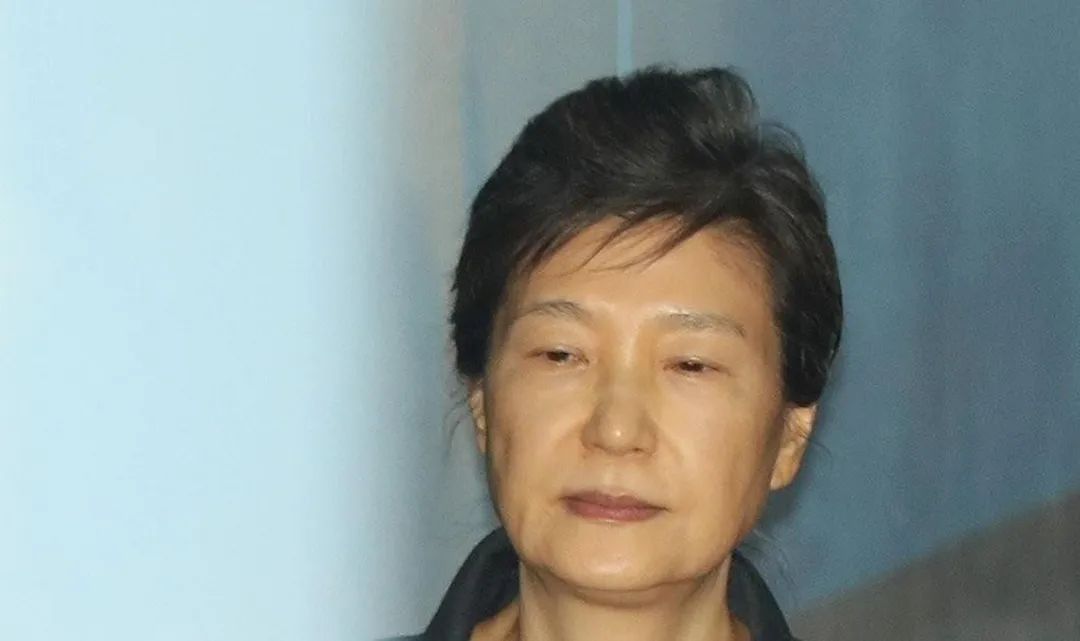 韩国总统无法善终的原因,韩国总统府青瓦台风水