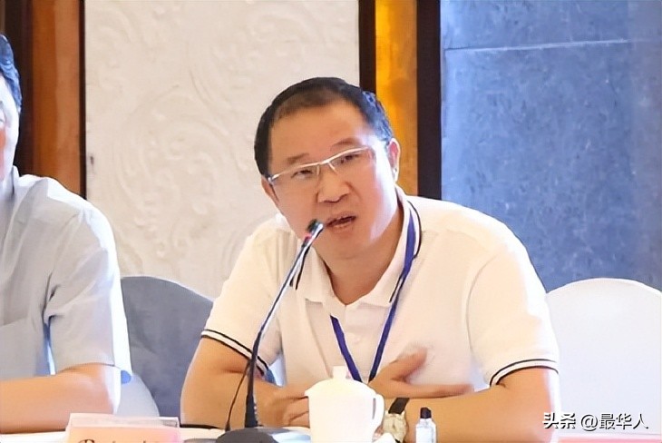 从娶当红女明星到锒铛入狱,当年50亿身家的温州首富,翻车了