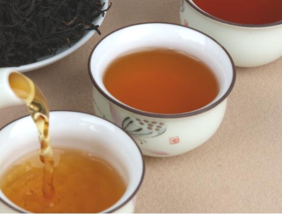 山东5旬大哥晒“茶叶单”在网络走红，网友：这才是老百姓喝的茶