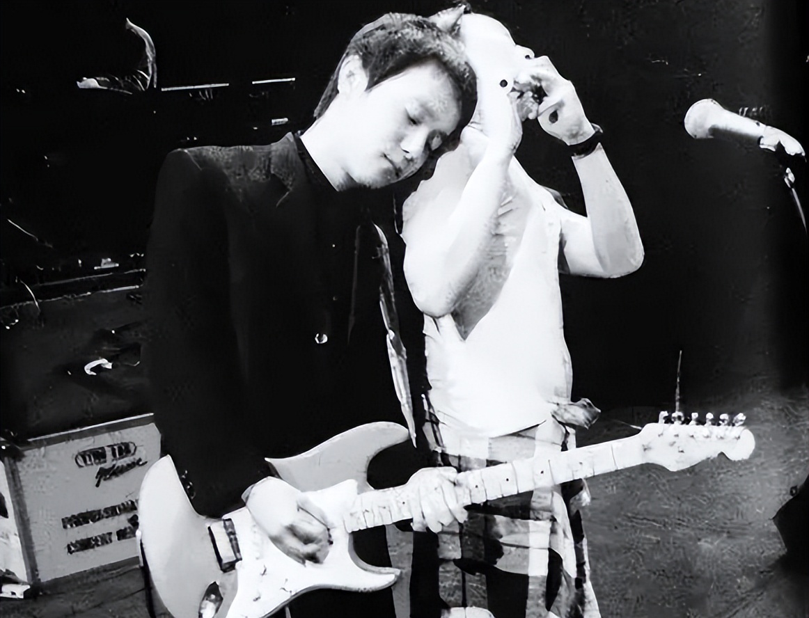 王菲是如何和窦唯走在一起的,王菲和窦唯现在的情史