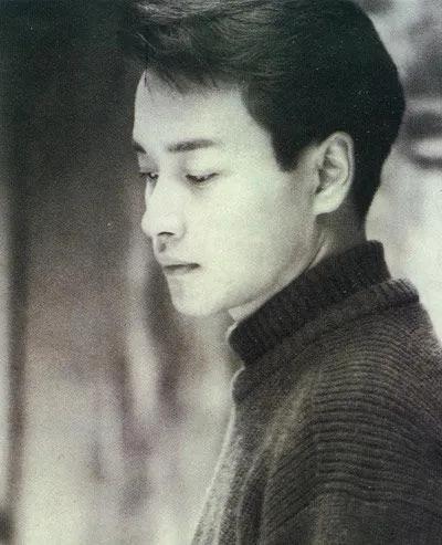 张国荣始于颜值陷于才华,始于颜值忠于人品陷于才华张国荣
