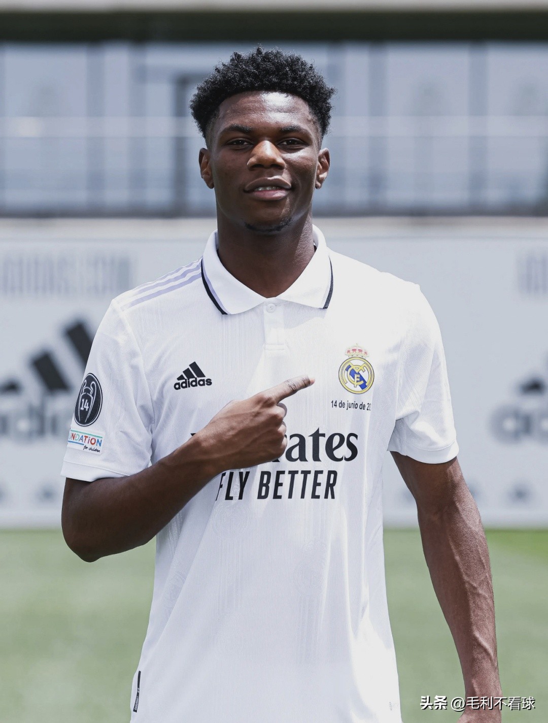 20岁以下十大足球新星,足坛十大00后新星