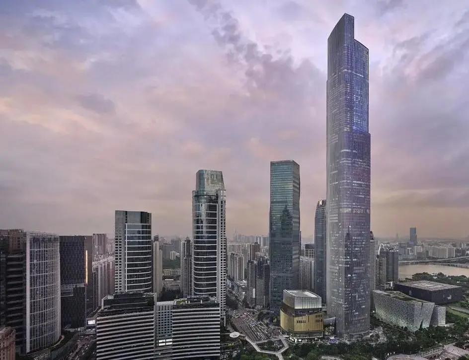 皇派门窗是一线门窗品牌吗,皇派门窗和轩尼斯门窗比较哪个好