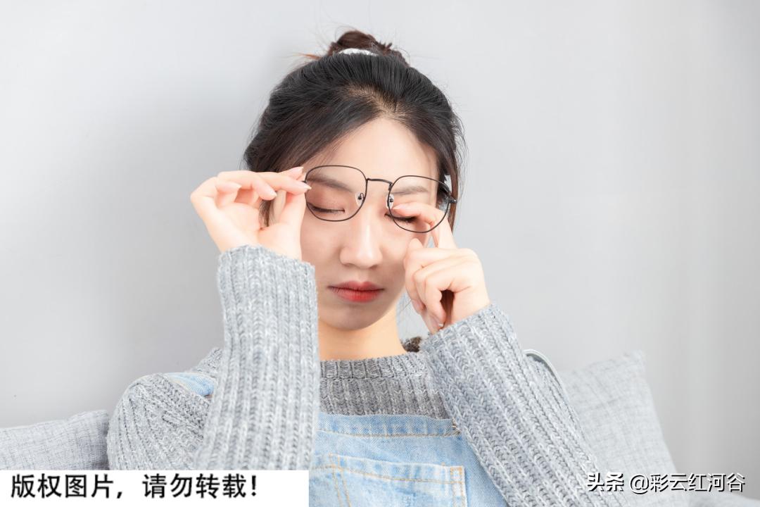 女子眼睛有虫子,眼睛干痒可能是眼睛里有虫