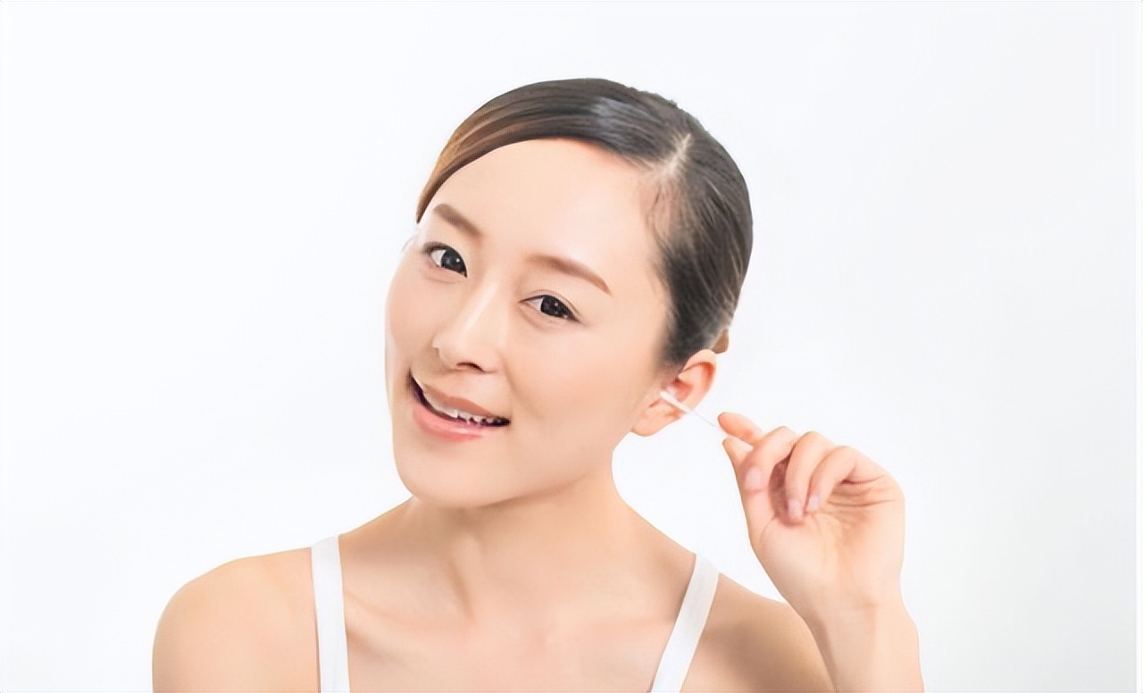 耳朵痒一掏就流水有臭味用什么药,耳朵老是痒天天都要掏怎么回事