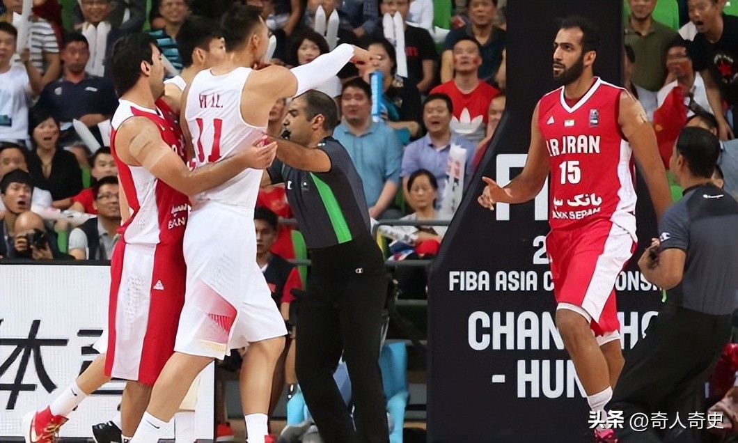 易建联和荆灵婚礼,易建联娶老婆了吗