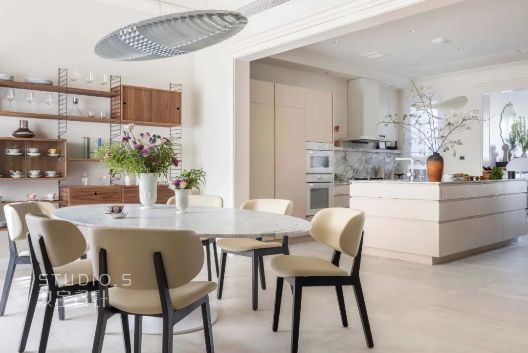 欧式别墅的院子怎么装修,欧式风格房子怎么改成简约风格