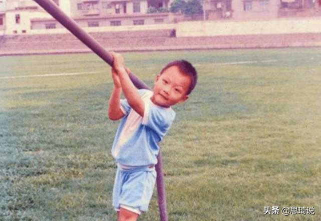 易建联篮球故事,易建联的少年故事