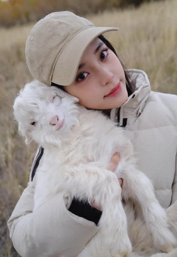 羽绒服排名前十名加拿大鹅羽绒服,加拿大鹅高颜值羽绒服推荐