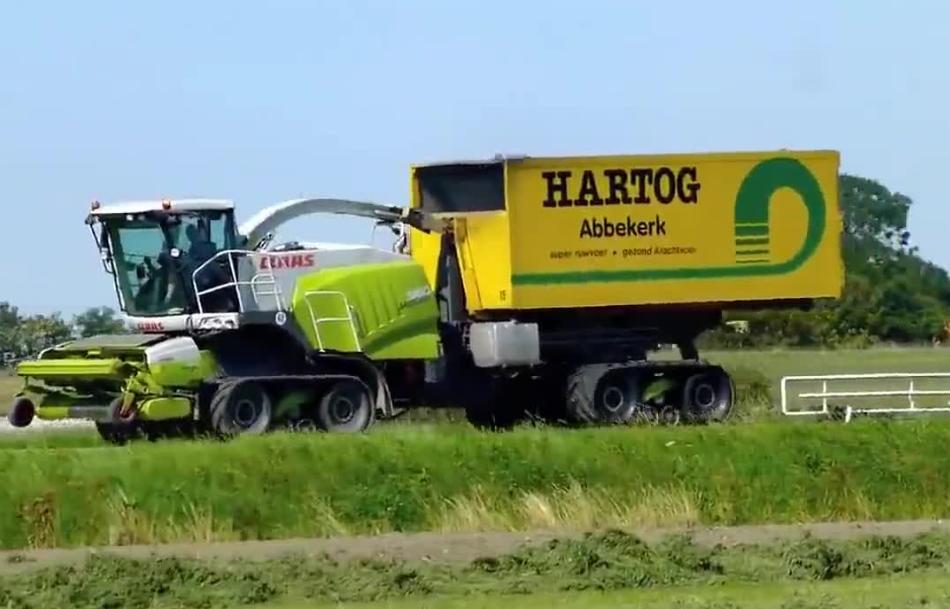 大型全自动牧草收割机多少钱一台,牧草机械化收割机