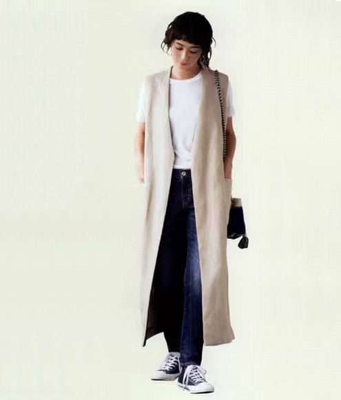 女生穿运动鞋最时尚的穿搭,白体恤怎么搭配裙子运动鞋