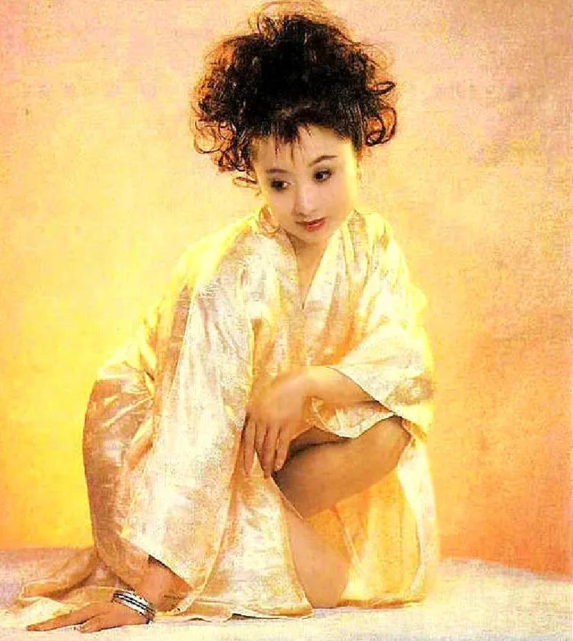 他是著名导演,妻子是演员,恩爱到老生一个漂亮女儿,幸福惹人羡