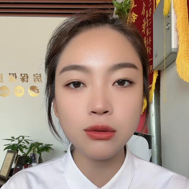 这个社会很现实一切靠自己最好,这个社会很现实天上不会掉馅饼