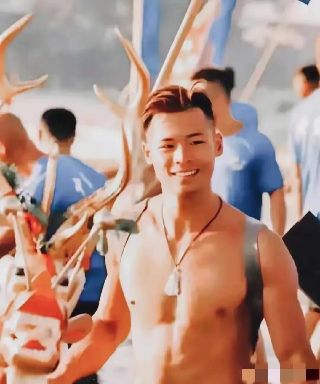 炸毛哥冯伟浚被求婚,炸毛哥冯伟浚走红图片