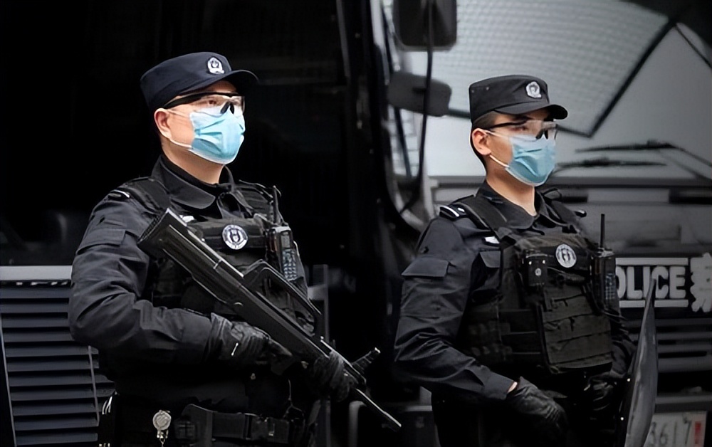 当了警察才明白,行政编和事业编警察区别很大,学生们选择要谨慎