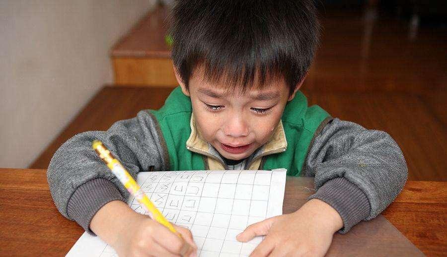 孩子为什么厌学怎么处理,孩子厌学的原因和解决办法