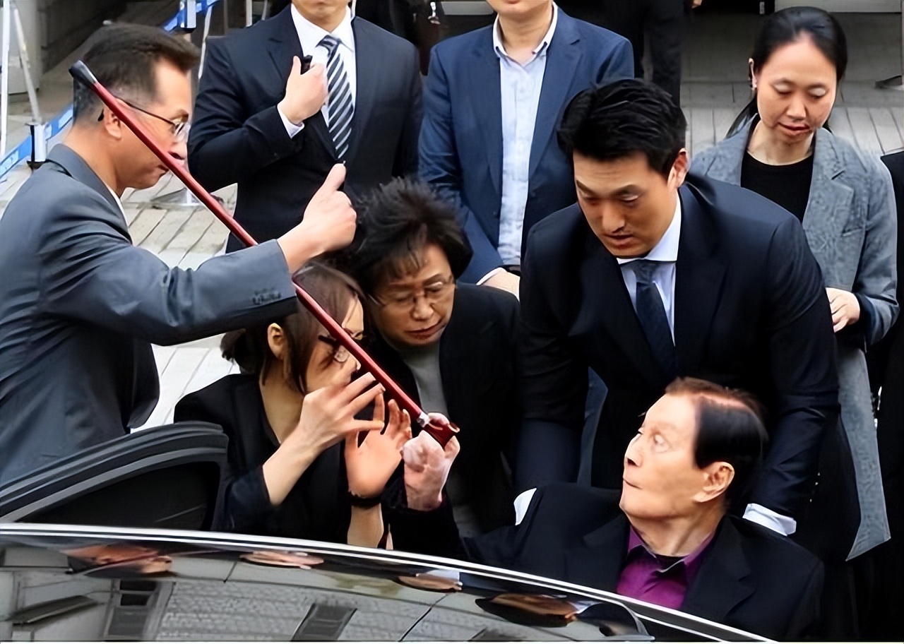 操控政局、两易其妻、父子共享一女，此韩国财阀把无耻演绎到极致