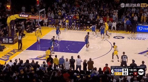 湖人勇士g4全场沃克多少分,湖人vs勇士g4第四场沃克