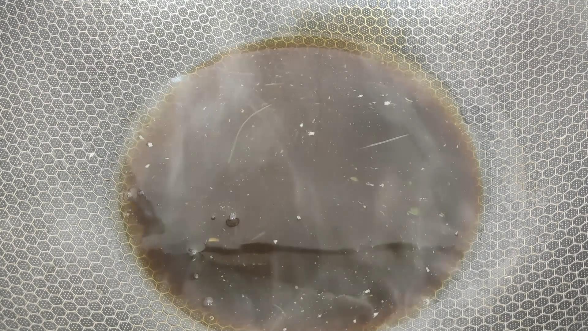 清蒸鲈鱼之前需如何处理一下,清蒸鲈鱼好吃的秘诀