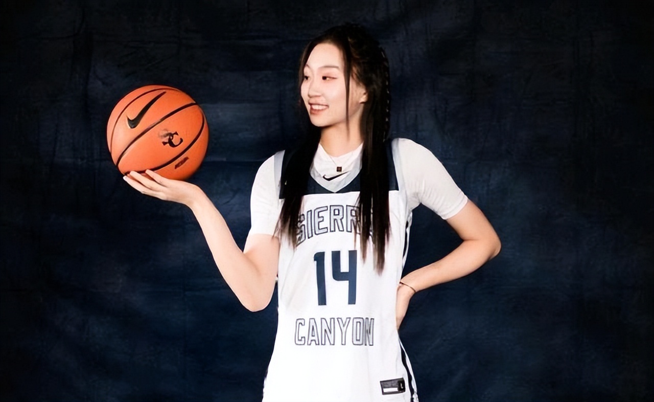 女篮颜值天花板李梦,女篮王思雨成长之路