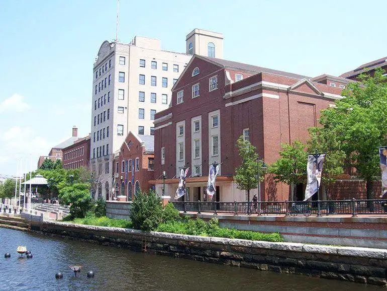 美国艺术留学申请机构价格,艺术留学申请的一些面试技巧分享