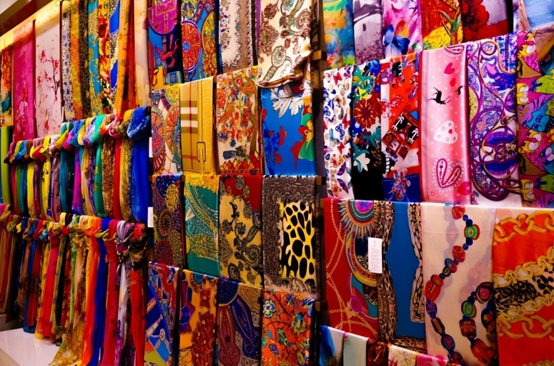 【法律知识小科普】承运人对运输过程中货物的毁损，如何来赔偿？