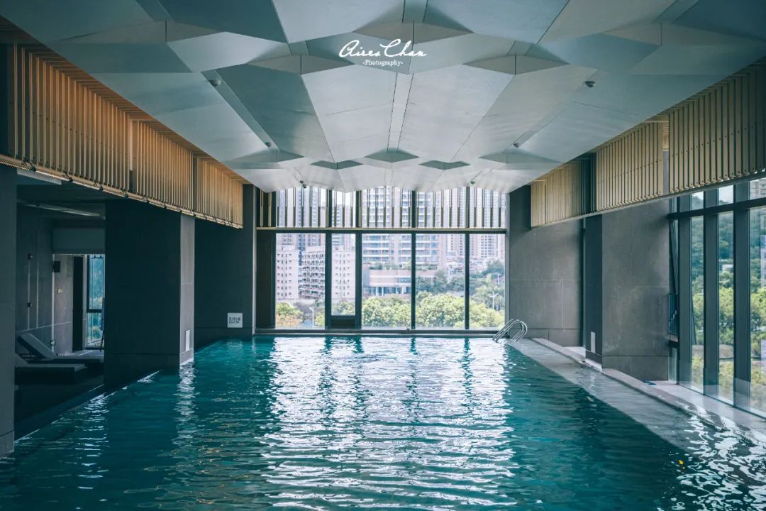 它是岭南花园的代表作，更是华南洲际的新旗舰