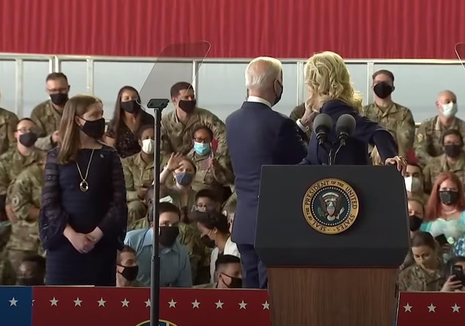 勇猛夫人吉尔：年近70还敢正面刚壮汉，只为守护她的瞌睡登