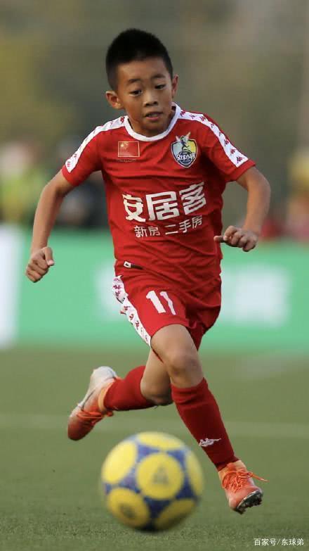 我眼中的中国董宇辉全文,中国足球小将谢晋和董路的关系