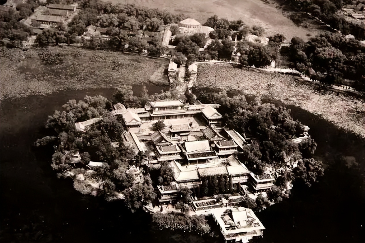 慈禧入宫前的历史,1902年慈禧光绪出入紫禁城