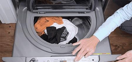 衣服洗完粘灰怎样去除,衣服洗完粘毛了处理小妙招