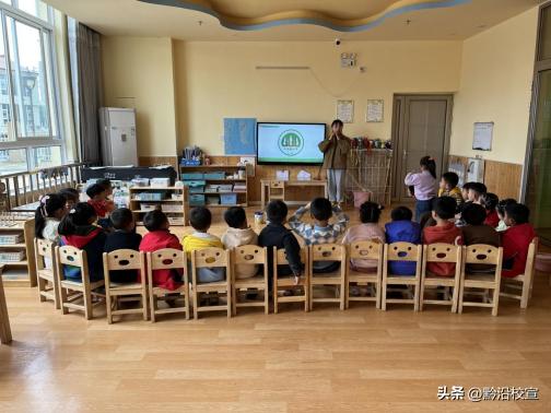 独山县城西童乐幼儿园:“春风十里,绿意萌动”