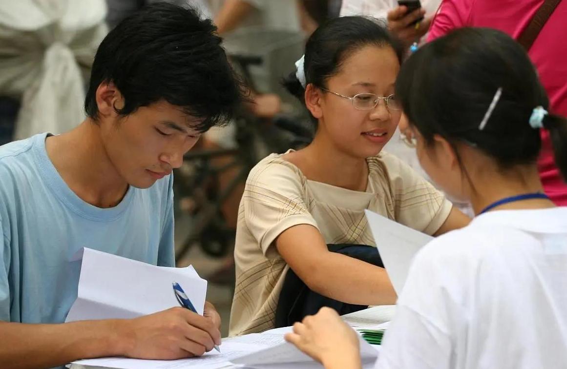 热门软件工程学校专业排行,全国高校软件工程专业排名公布