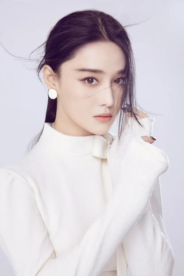 张馨予清纯写真图片大全,张馨予迷人写真