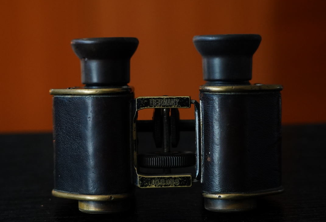 收藏经典望远镜 (古典棱镜望远镜)