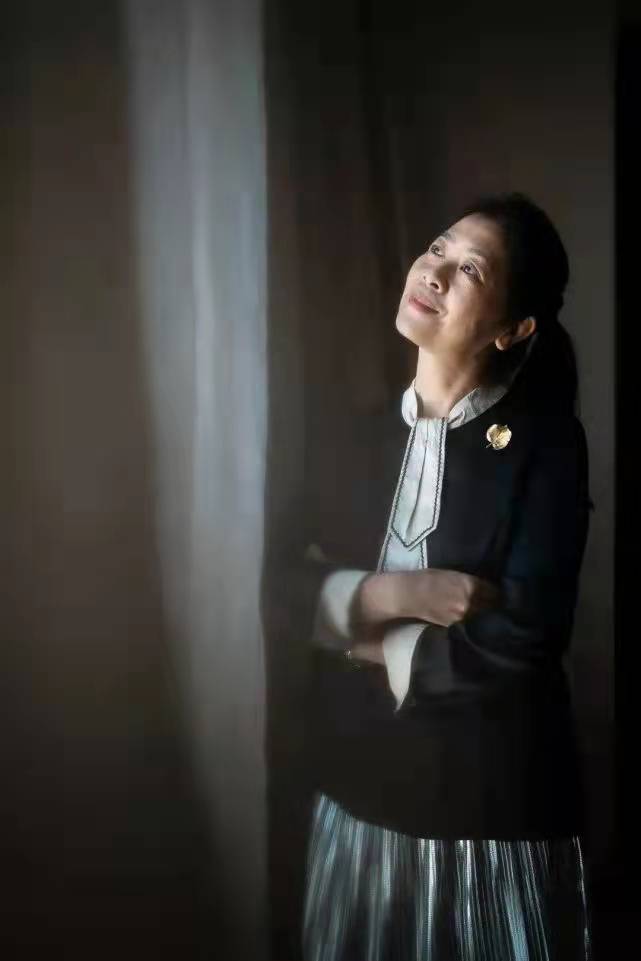 迟子建小说的爱的主题,迟子建的散文爱