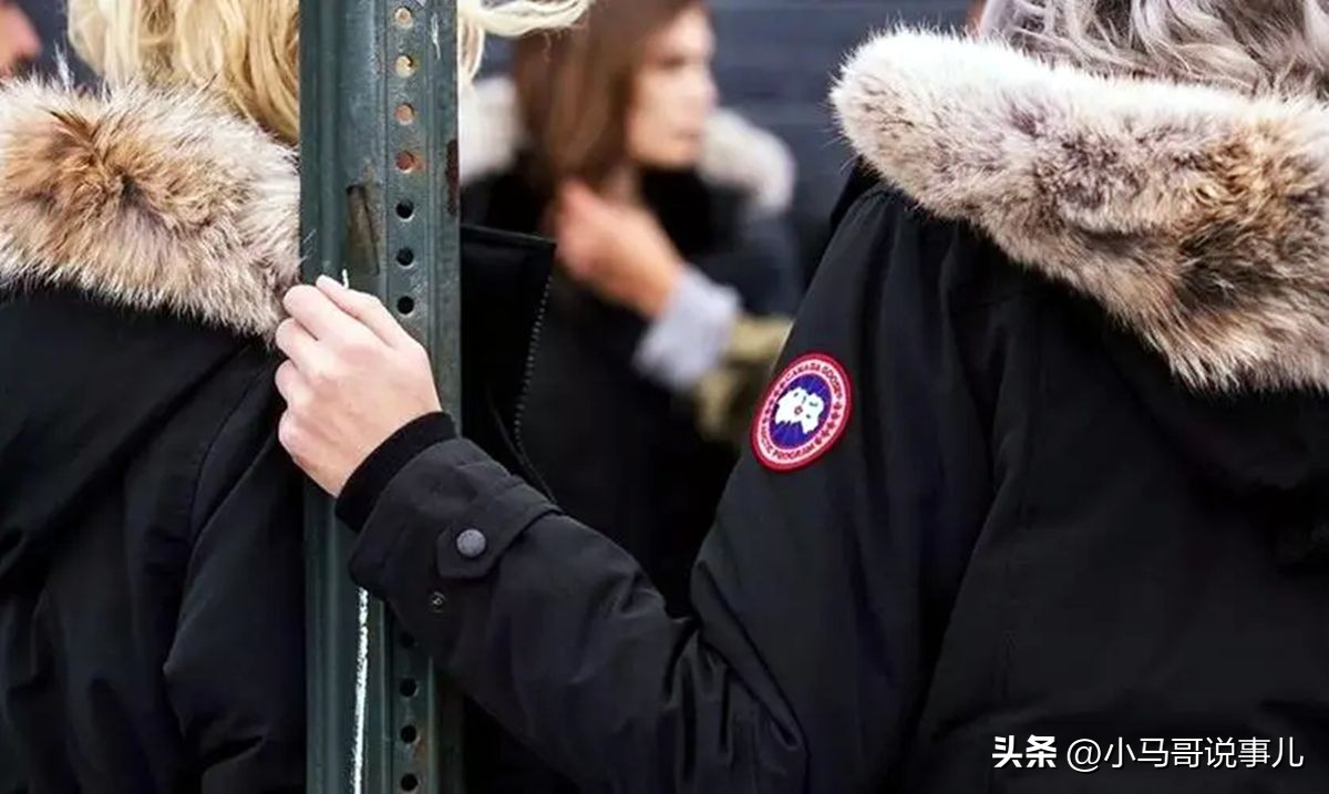 一翻吊牌四位数，羽绒服也成消费刺客，商家怎么做到的