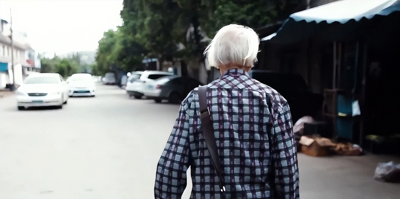 76岁老太改嫁十几次染上艾滋病,71岁丧偶老人染上艾滋病